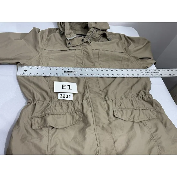 Womans Eddie Bauer Size 2XL Tan Full Zip Full Snap Hooded Wind Breaker - Picture 5 of 9